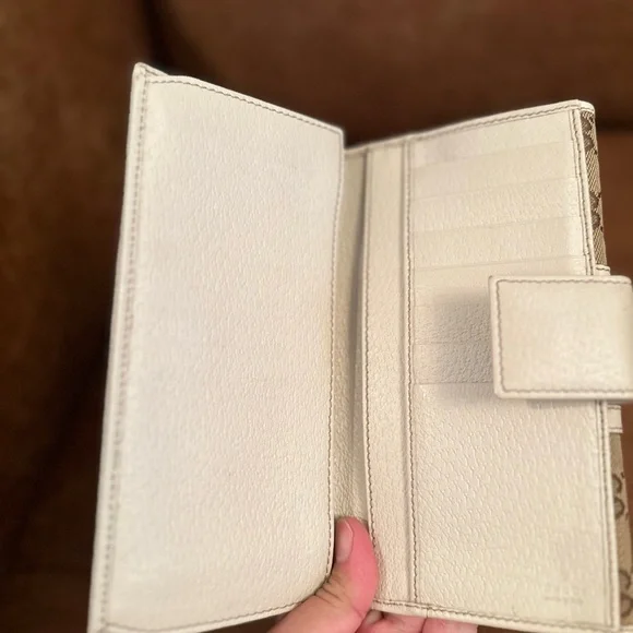Gucci Ivory Leather/Canvas Monogram with Sherry Line Bifold Long Wallet - Picture 6 of 16